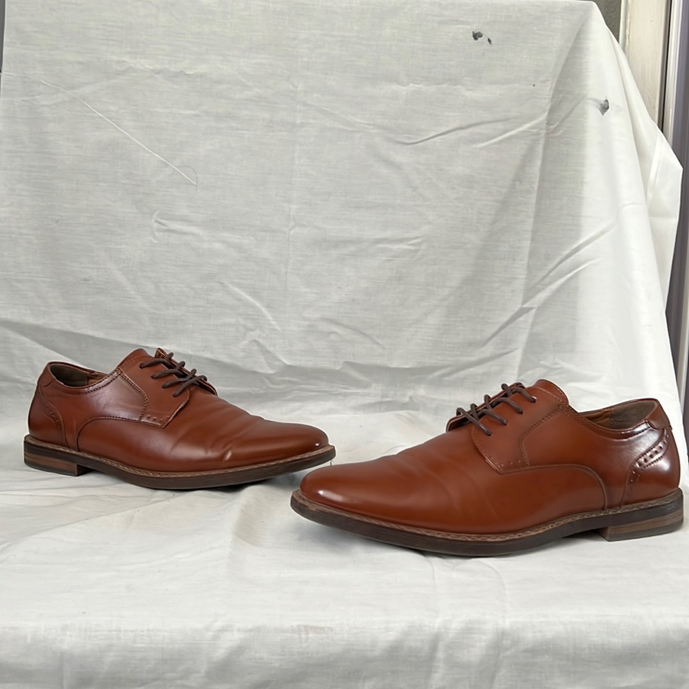Dress shoes